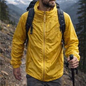 WindRiver Outfitting Co Yellow Travel Windbreaker